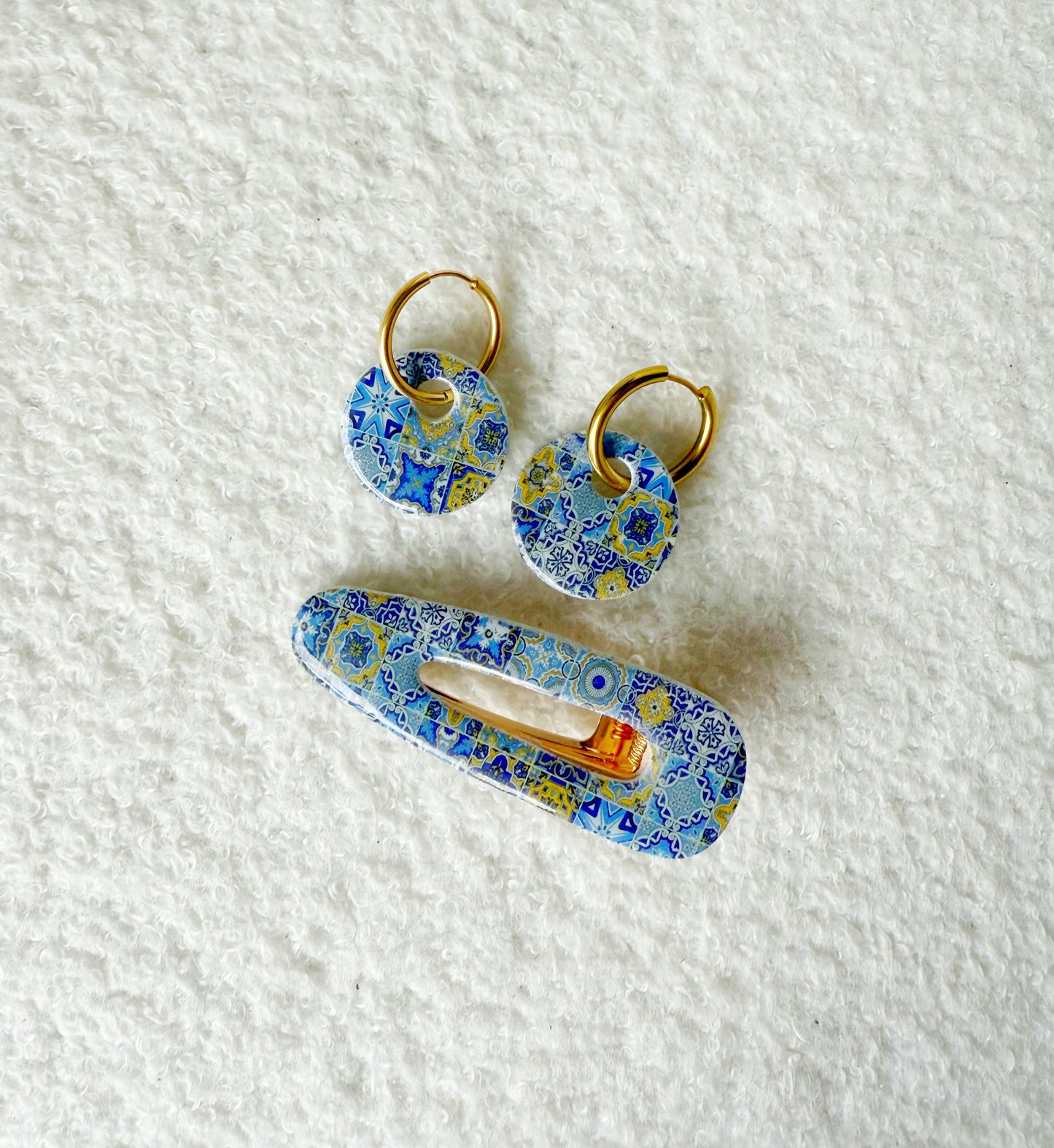 Match Parfait — Bleu Lisbonne 💙 Rond- Bijoux faits main en France – Créations artisanales uniques | Andreina Clay