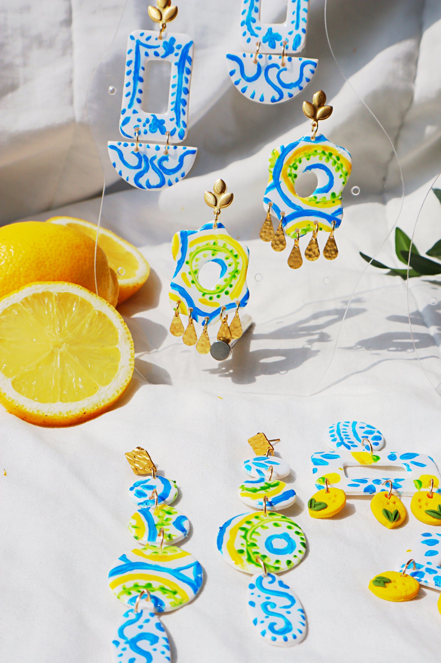 "Azul e Limone" -Dolce vita-Inspired Polymer Clay Earrings- Andreas- - Bijoux faits main en France – Créations artisanales uniques | Andreina Clay
