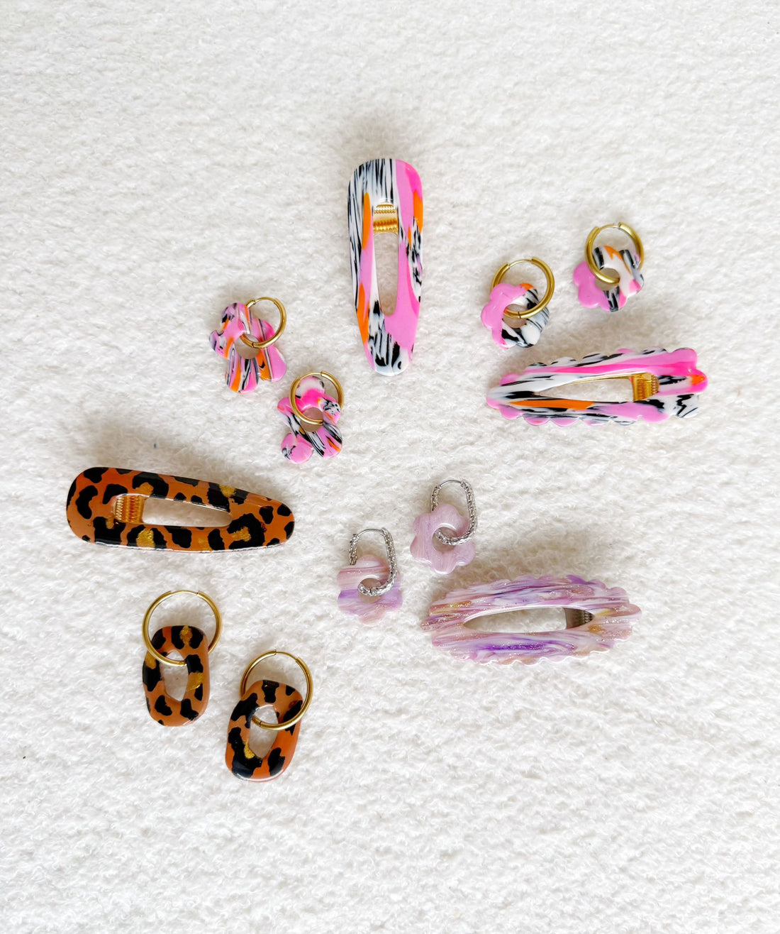 ✨ Les bijoux faits main en France : la tendance bohème et artisanale qui séduit les femmes en 2025