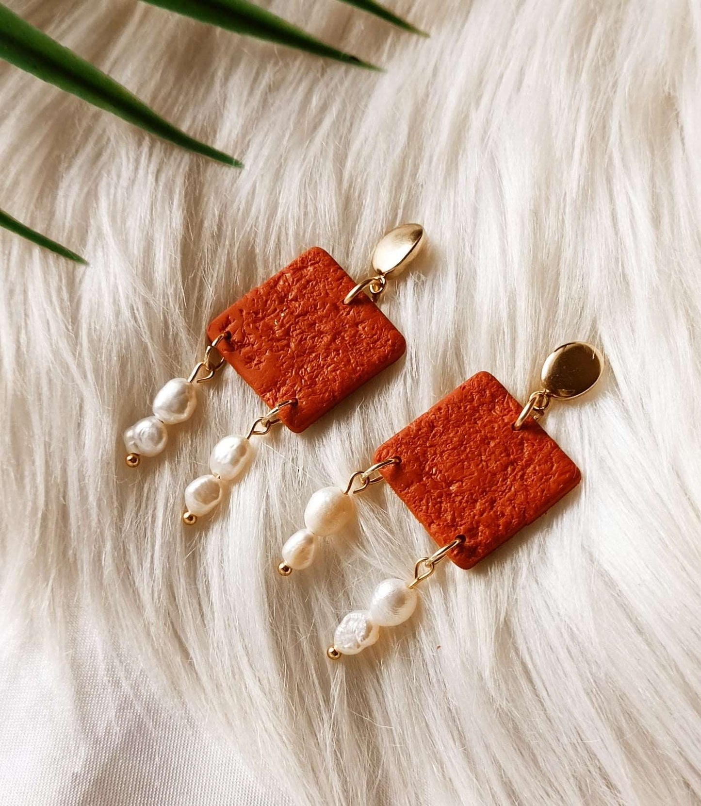 Terracotta Minimalist Polymer clay earrings - Merab - Terracotta textured earrings with freshwater pearls