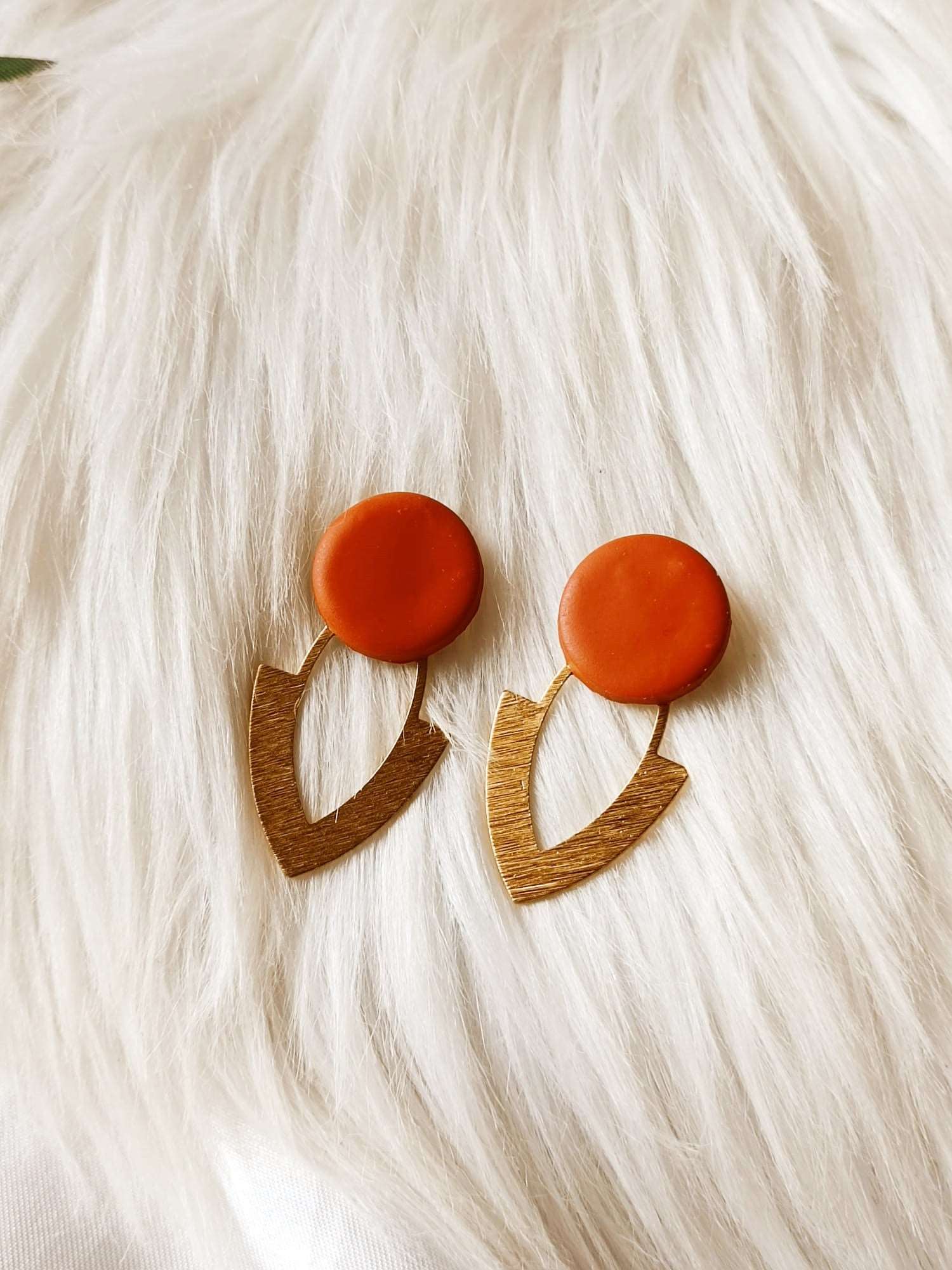 Terracotta Polymer clay earrings - LEONA - Terracotta minimalist earrings with charms