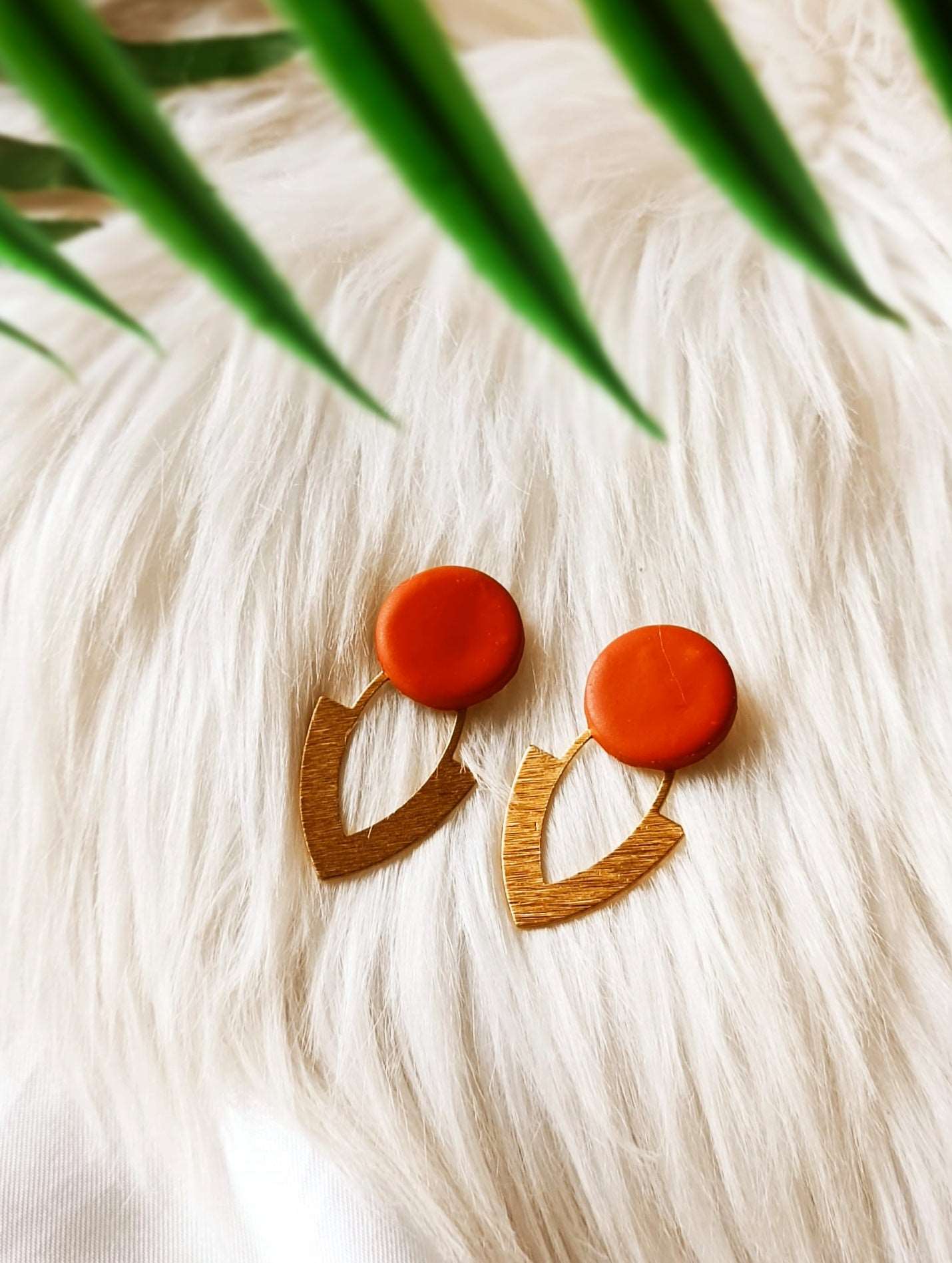 Terracotta Polymer clay earrings - LEONA - Terracotta minimalist earrings with charms