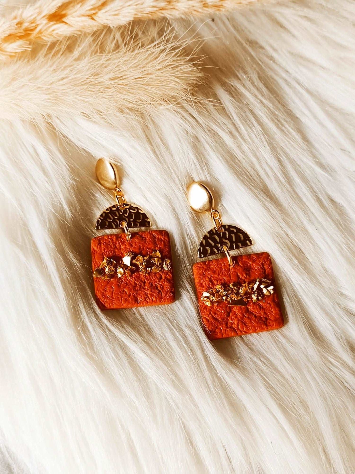 Terracotta Minimalist Polymer clay earrings - Shelomith - Terracotta textured earrings with crushed crystals