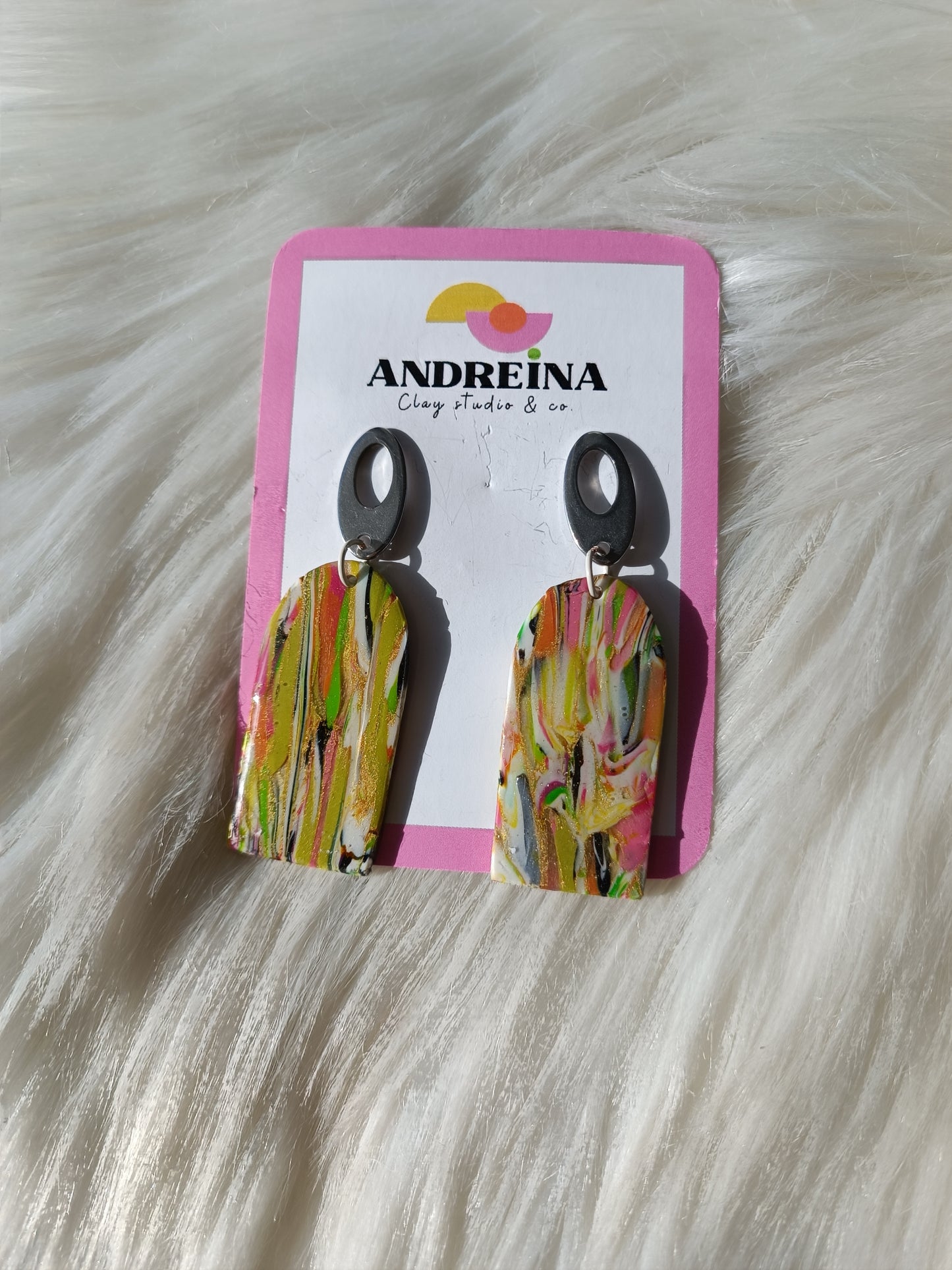 Offre spéciale : boucles d'oreilles géométriques en argile polymère - Design minimaliste