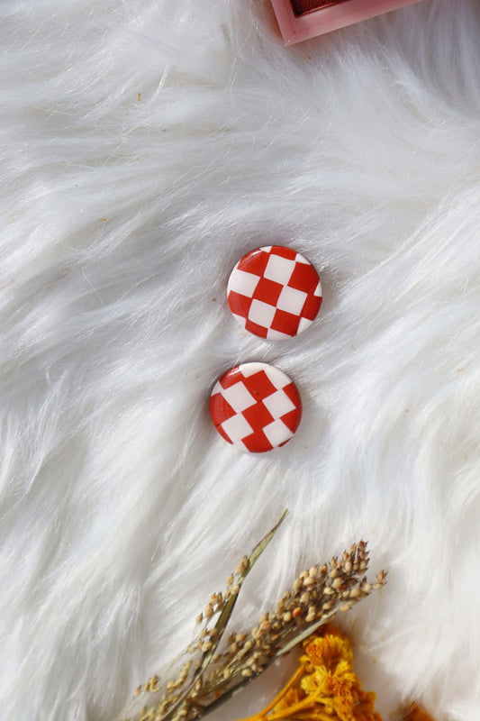 Boucles d'oreilles artisanales terracotta Checkered– Design unique, unique studs