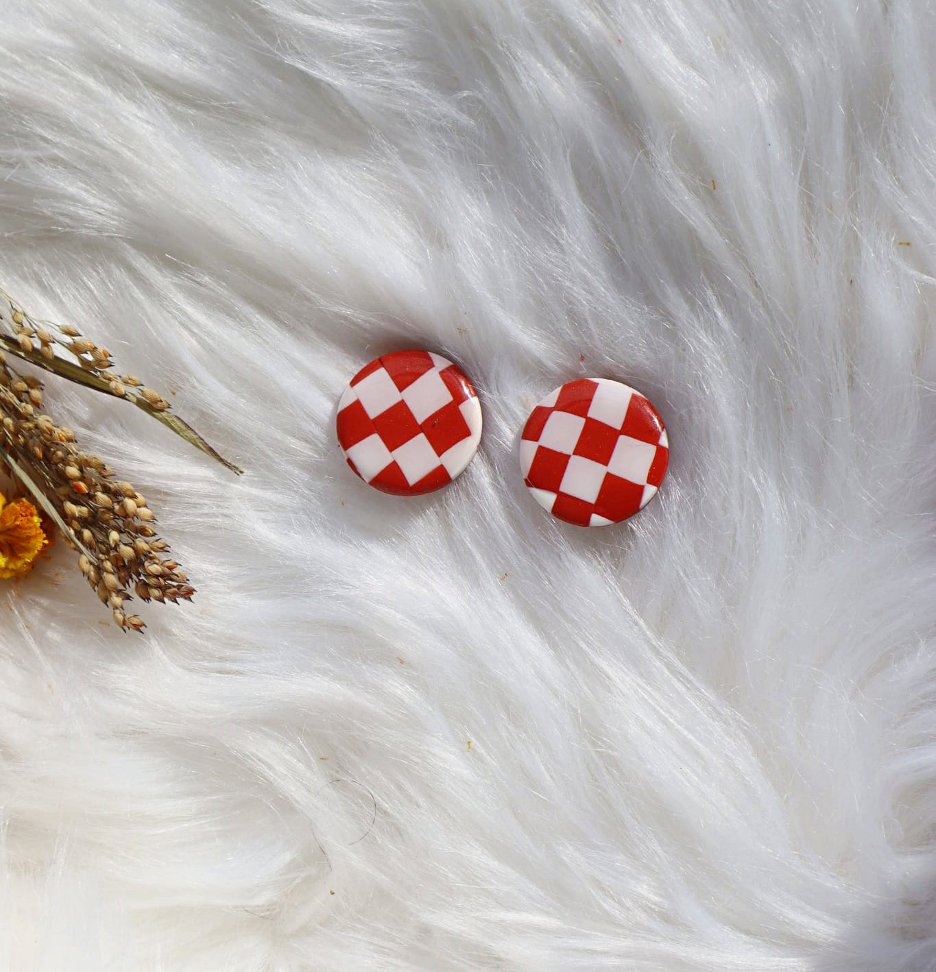 Boucles d'oreilles artisanales terracotta Checkered– Design unique, unique studs