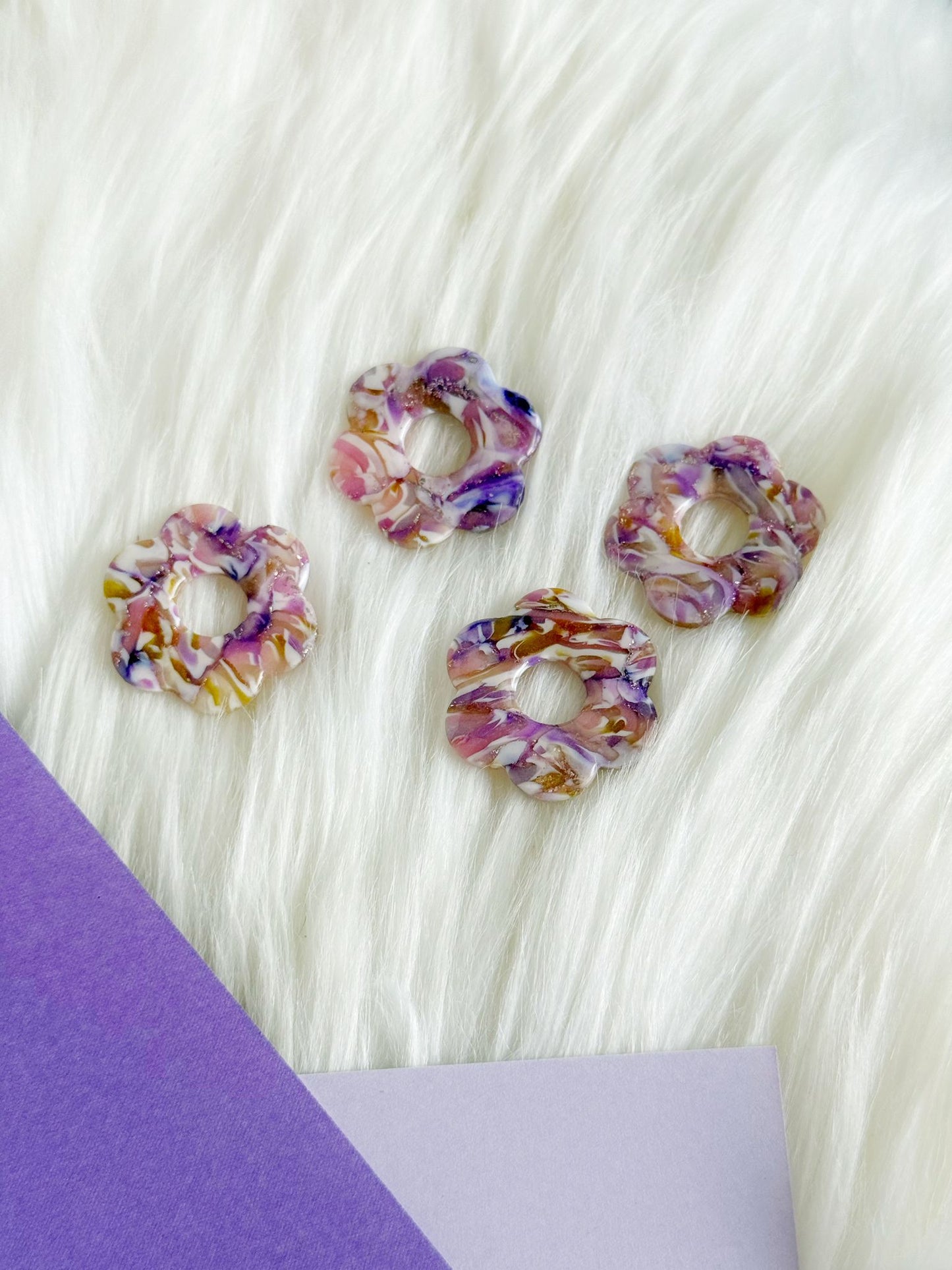 Pampilles interchangeables - Lila vanilla 💜 - Bijoux faits main en France – Créations artisanales uniques | Andreina Clay