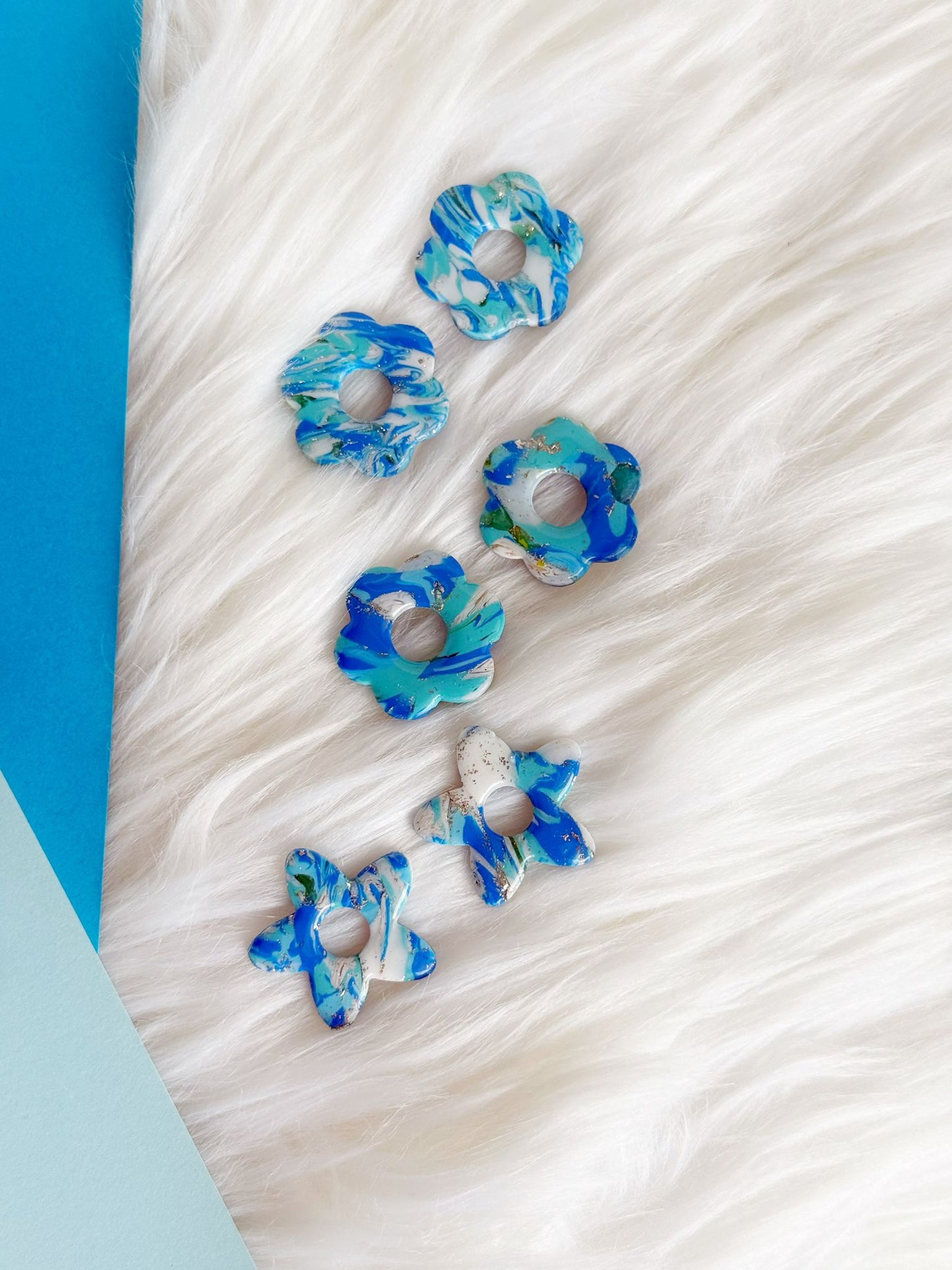 Pampilles interchangeables - Feelin' blue  🌀 MAXI - Bijoux faits main en France – Créations artisanales uniques | Andreina Clay