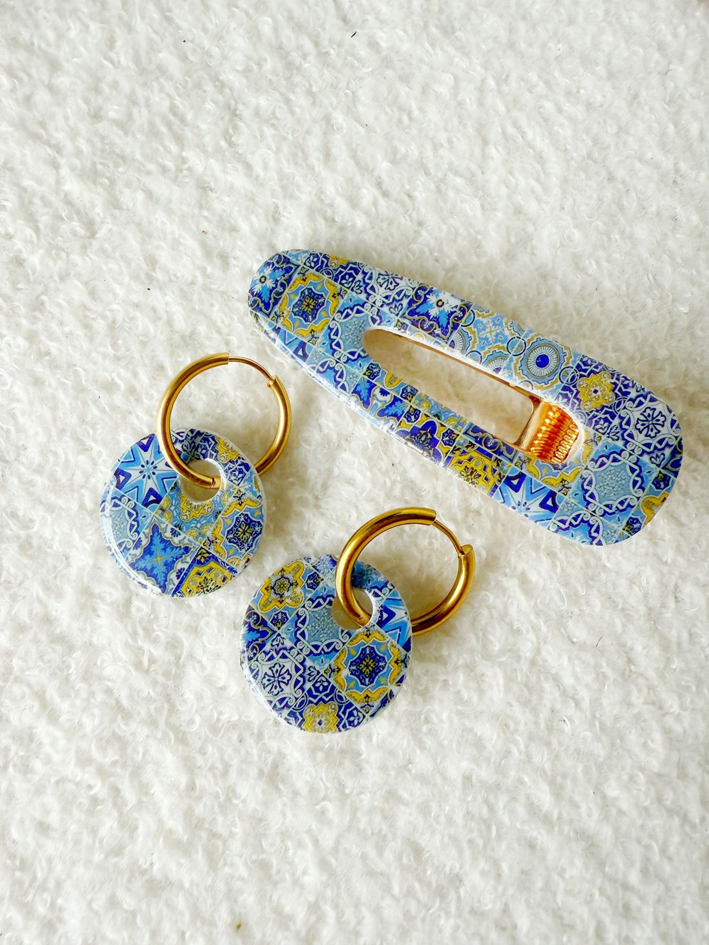 Match Parfait — Bleu Lisbonne 💙 Rond- Bijoux faits main en France – Créations artisanales uniques | Andreina Clay