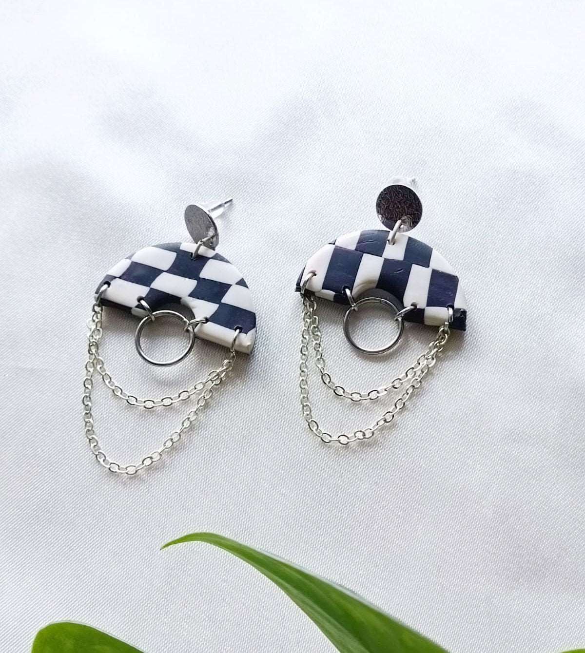 Chained black and white checkered Polymer clay earrings - SEPTUM