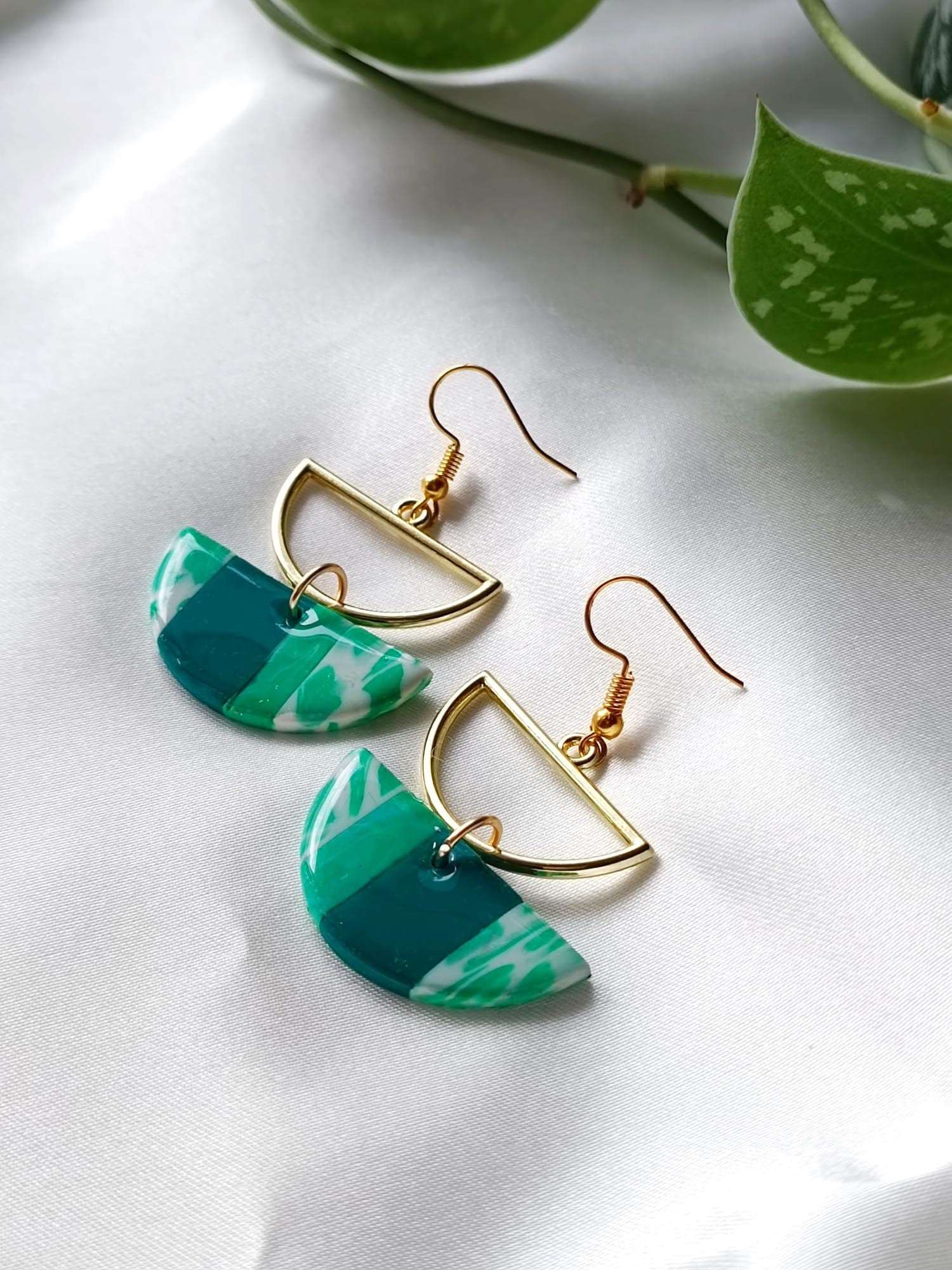 Coated marble (Emerald green marble) - Abigail- Summer Polymer Clay Earrings - Gifts for her - Green earrings - Elegant clay earrings